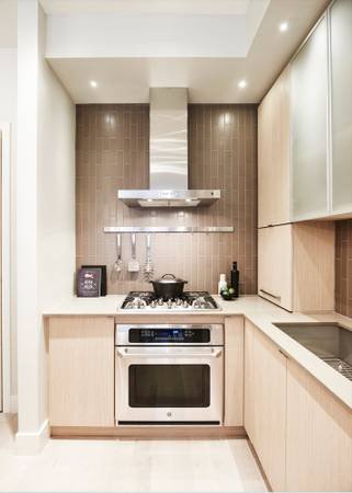 High Ceiling, Pet Friendly, 1 Bed, In Suite Laundry, Gym, Patio