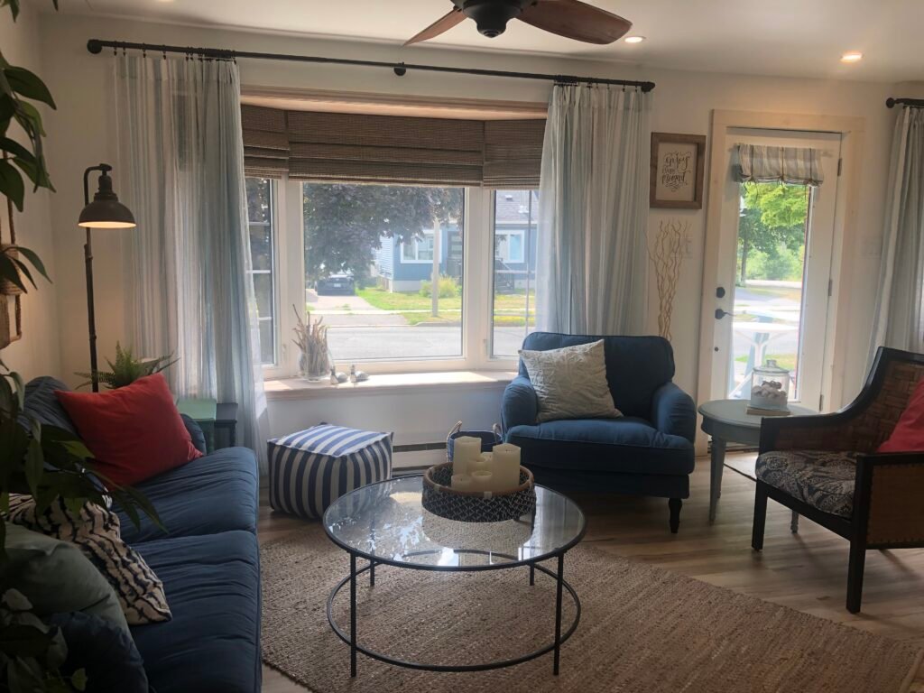 3 Bedroom House on Ashburnham Point Peterborough - River View and Close to Downtown