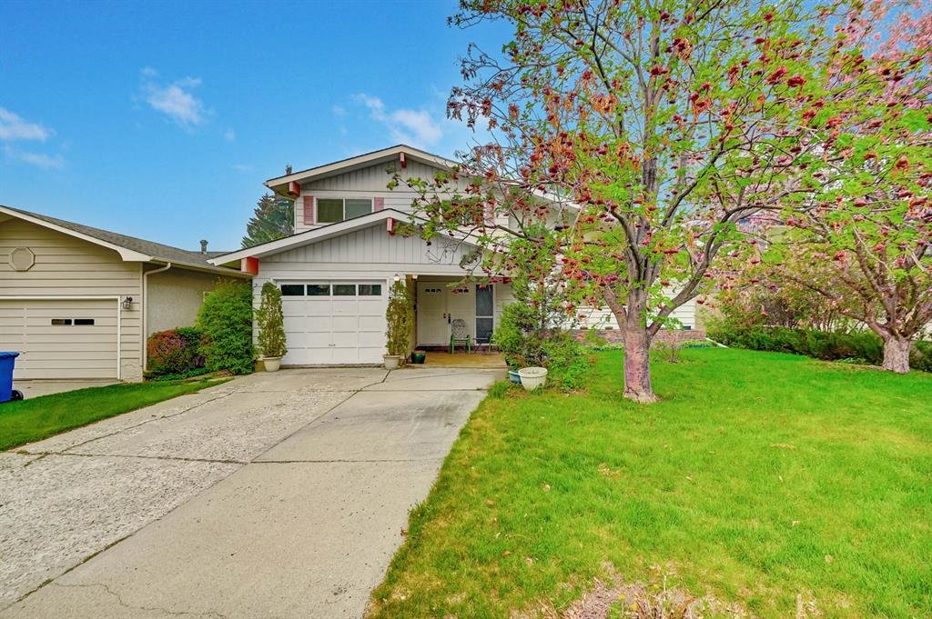 Available for Rent - Charming 4-Bedroom House with living and family room in a Prime Location!