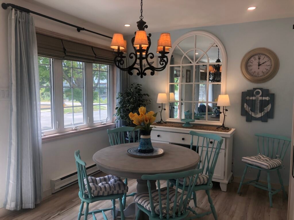 3 Bedroom House on Ashburnham Point Peterborough - River View and Close to Downtown