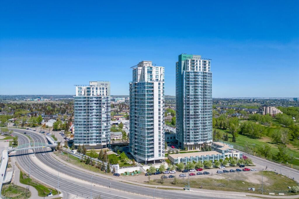 Memories Lounge 401, ALL IN 2B2B Fully Furnished