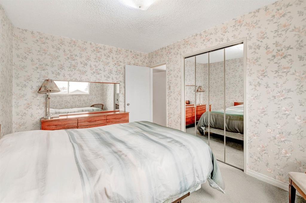 Available for Rent - Charming 4-Bedroom House with living and family room in a Prime Location!