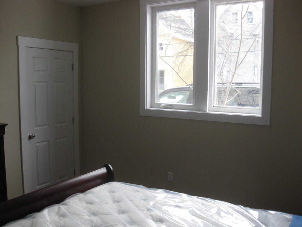 Large comfy 1 Bedroom Furnished Apartment Downtown Charlottetown