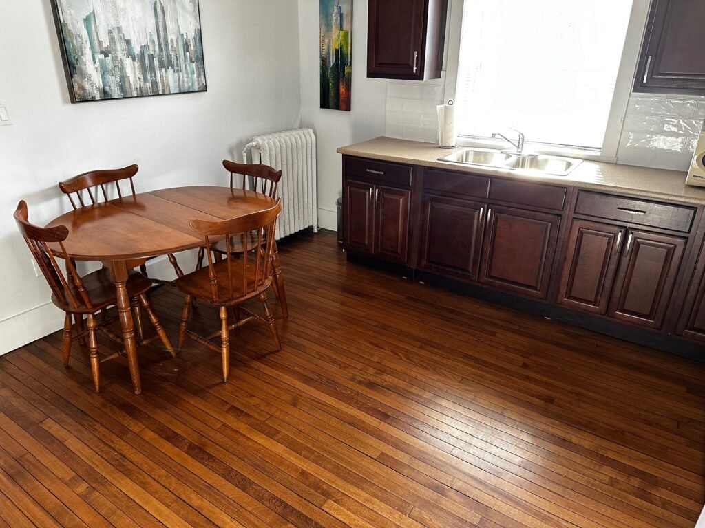 Large comfy 1 Bedroom Furnished Apartment Downtown Charlottetown