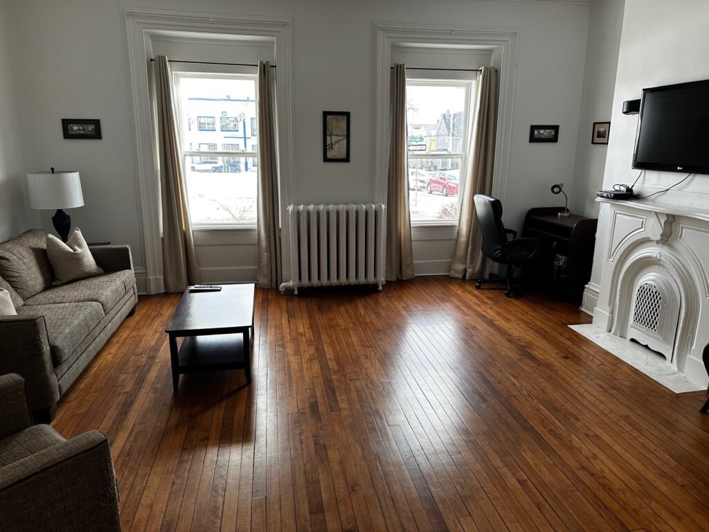 Large comfy 1 Bedroom Furnished Apartment Downtown Charlottetown