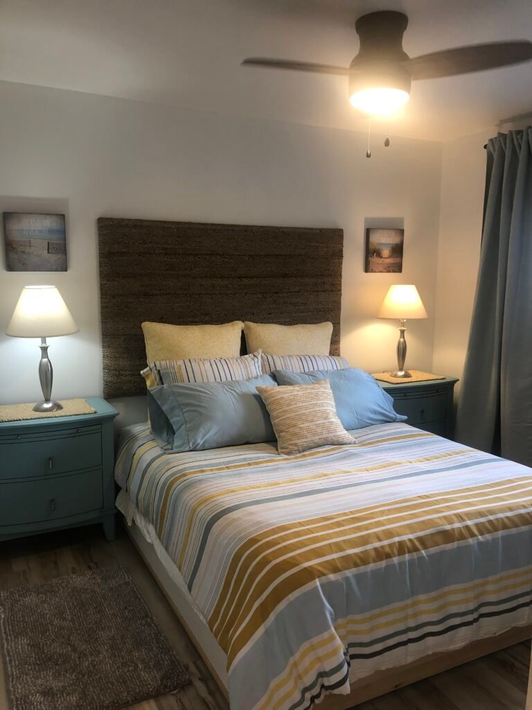 3 Bedroom House on Ashburnham Point Peterborough - River View and Close to Downtown