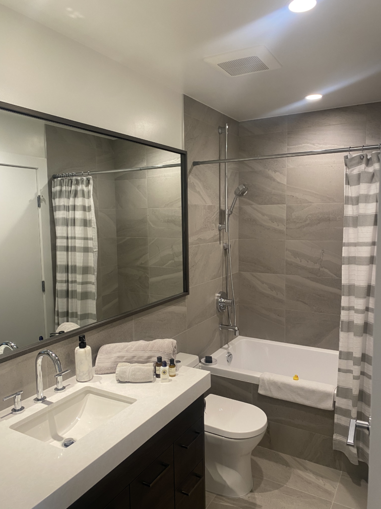 Luxury with Lake & Mountain Views- One Water St