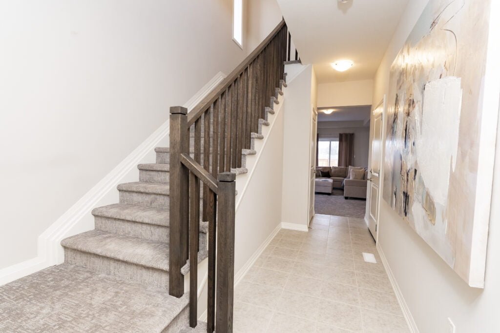 Feels like Home luxury, private theater, and 5-minute access to Niagara Falls – your dream Home awaits!