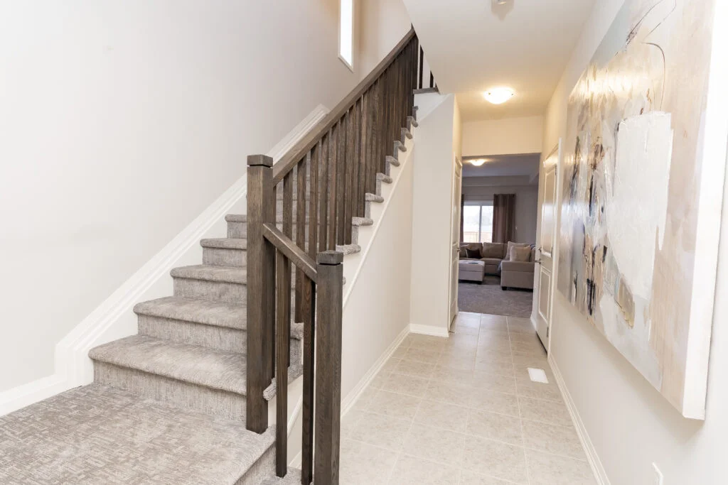 Feels like Home luxury, private theater, and 5-minute access to Niagara Falls – your dream Home awaits!