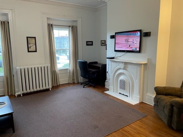Large comfy 1 Bedroom Furnished Apartment Downtown Charlottetown