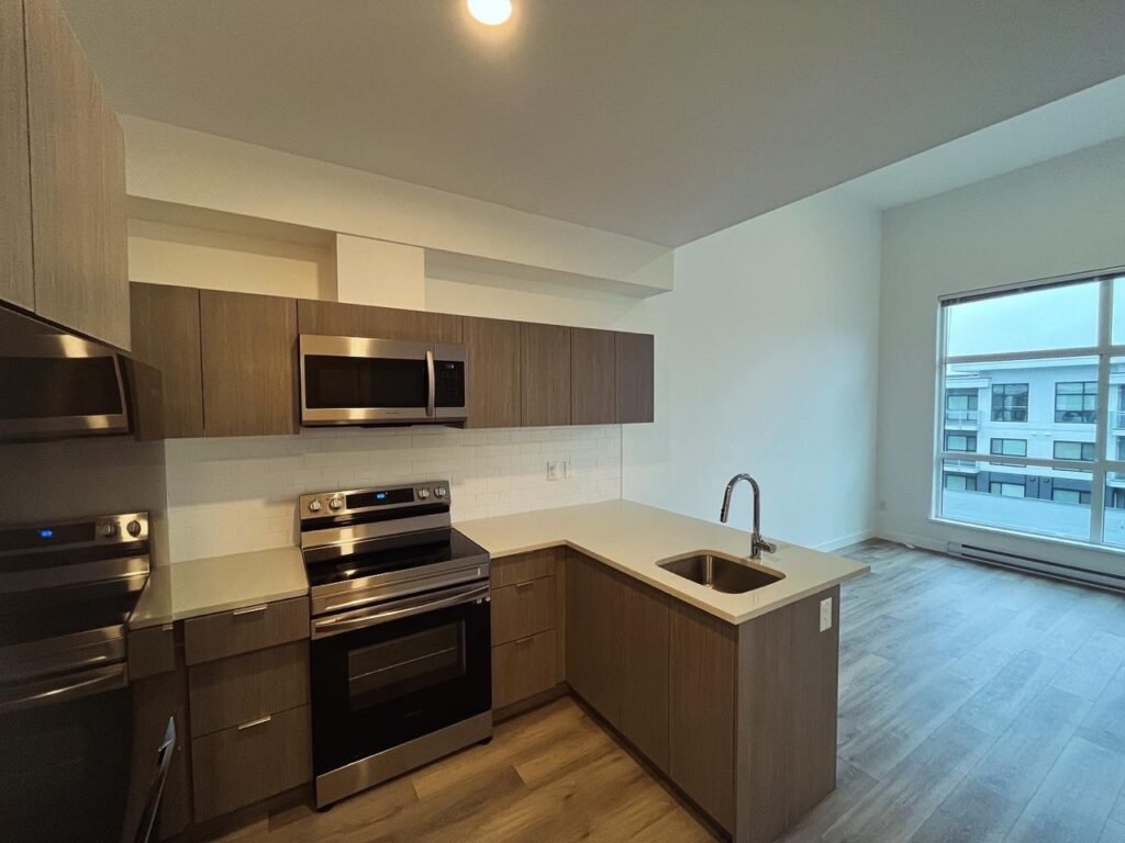 1BDRM Furnished Apartment