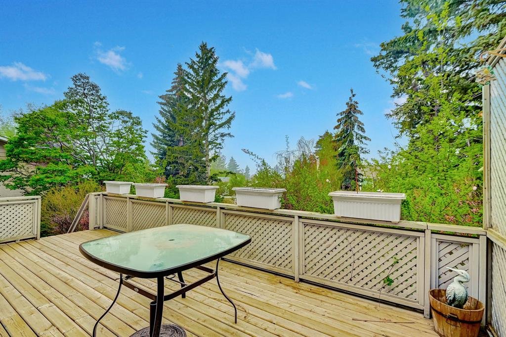 Available for Rent - Charming 4-Bedroom House with living and family room in a Prime Location!