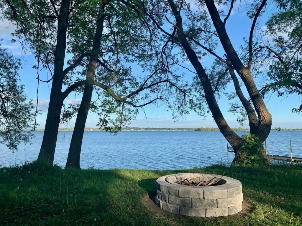 Furnished three bedroom house for monthly rental in Trenton.