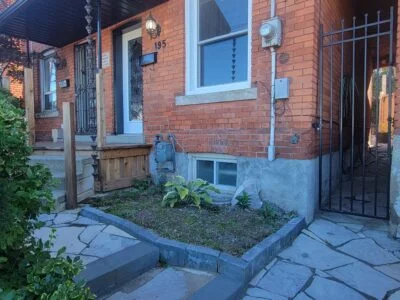 Private 2 bedroom house with flagstone patio and garden