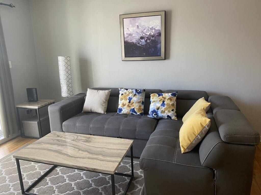 Bright 2 Bedroom Fully Furnished Condo(all utilities included) in Downtown Victoria