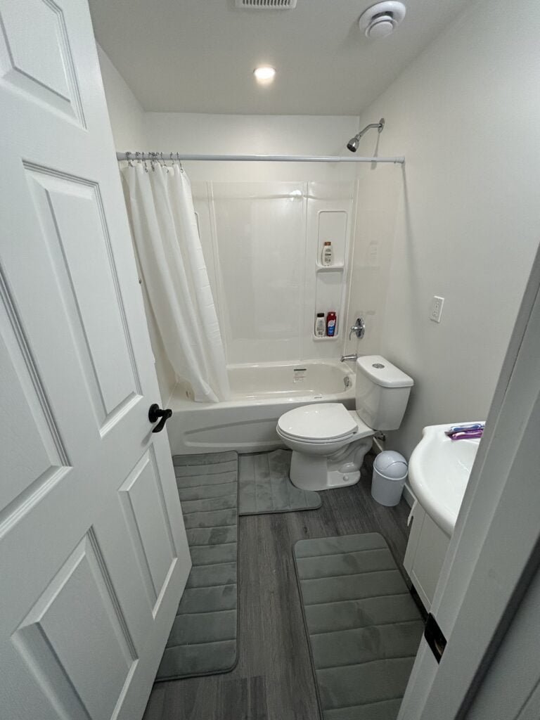 2 Bedroom walkout basement Apartment with Private entrance