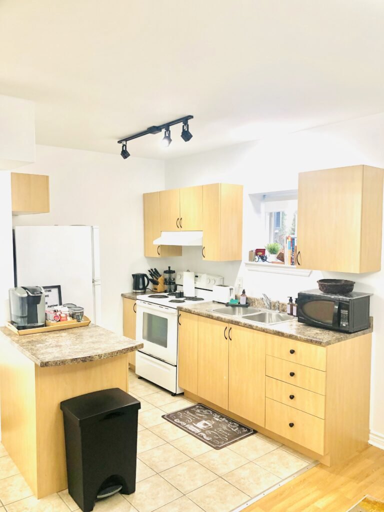 Luxurious 2 bed Apartment with Parking