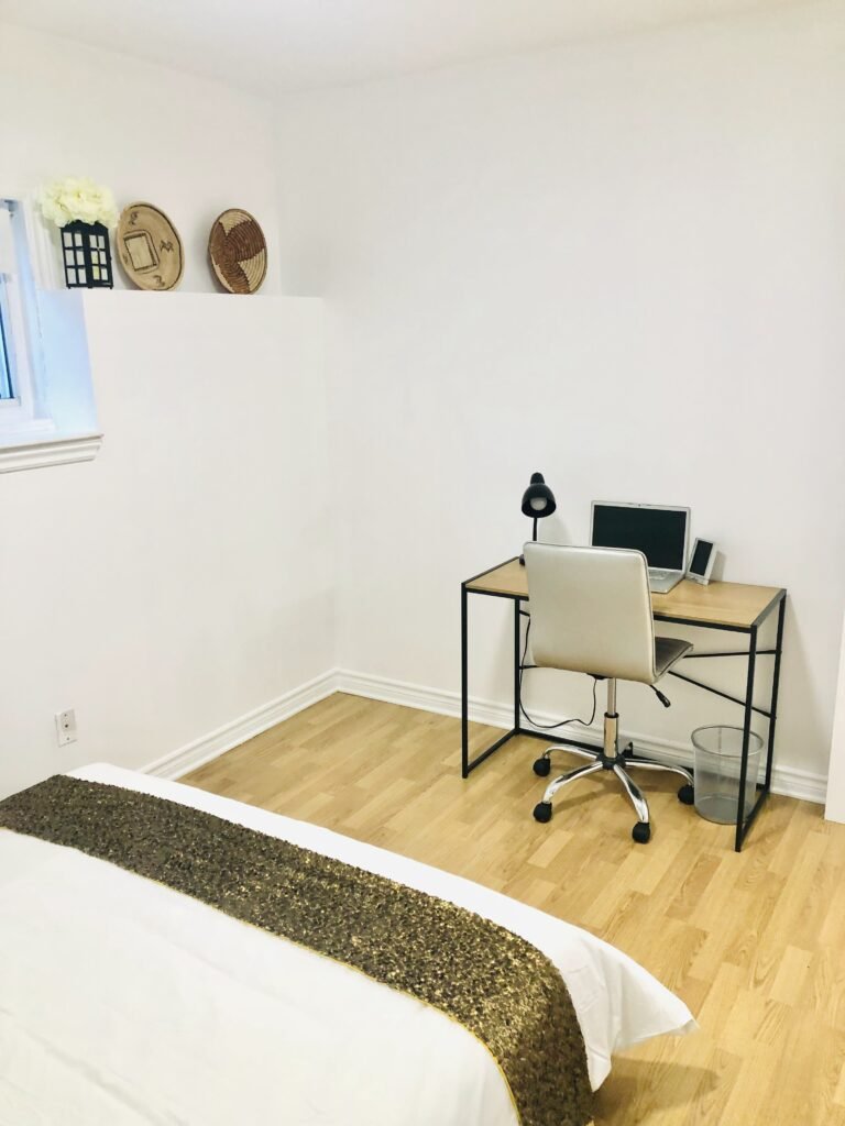 Luxurious 2 bed Apartment with Parking