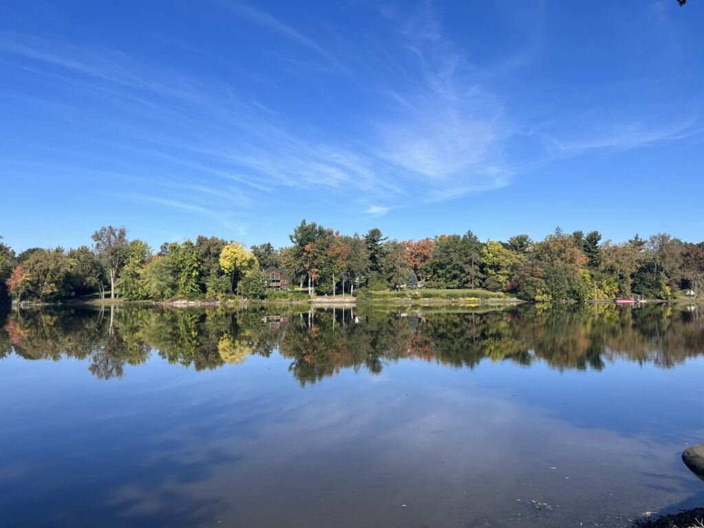 Waterfront MONTREAL / LAVAL furnished