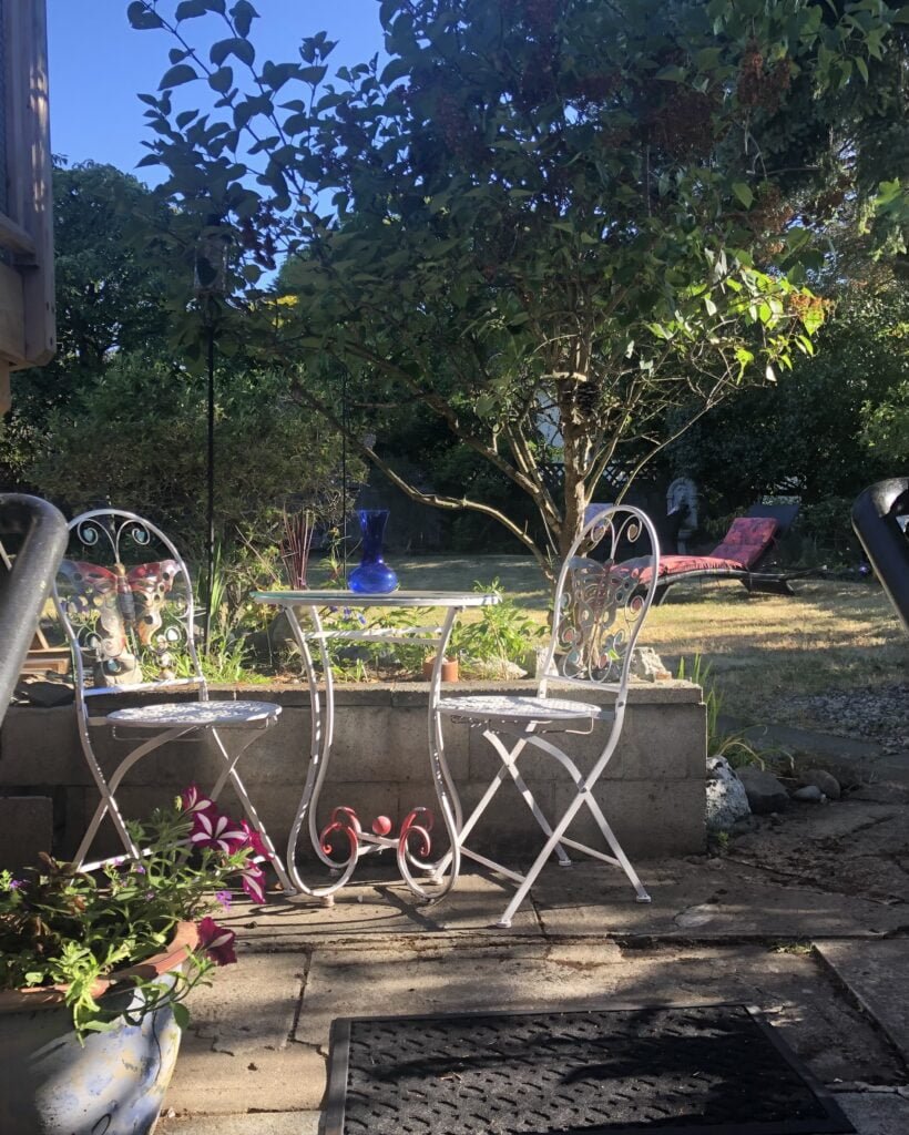 cozy sunny home near hospital and university