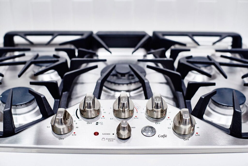 High Ceiling, Pet Friendly, 1 Bed, In Suite Laundry, Gym, Patio